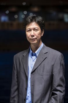 Ru Wen Yang (CN)